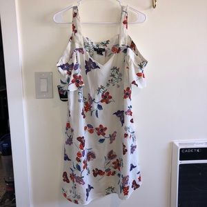 **MUST GO ASAP** Off the Shoulder Summer Dress